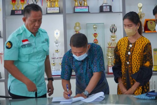 Pengelolaan Program Olahraga Pendidikan Penanda tanganan Kontrak dalam Lingkungan Dinas Pemuda Olahraga dan Pariwisata Kabupaten Musi Banyuasin 